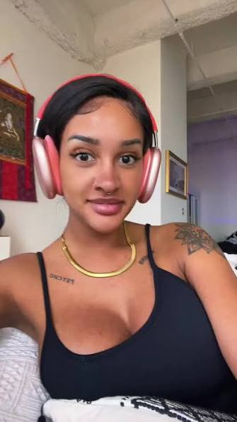 Zoey Sinn